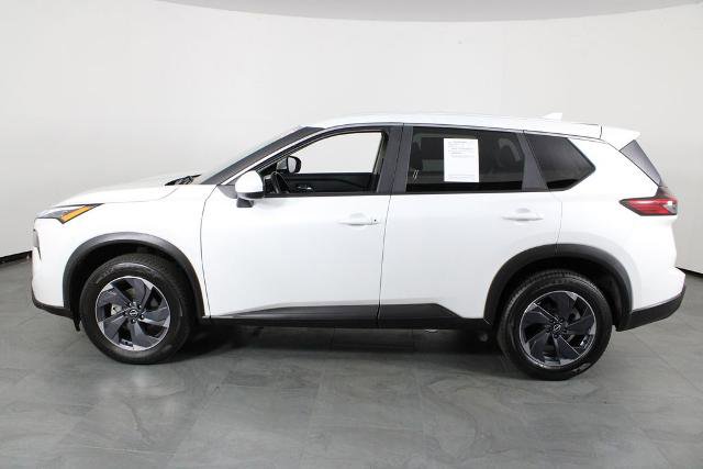 Certified 2025 Nissan Rogue SV image 12