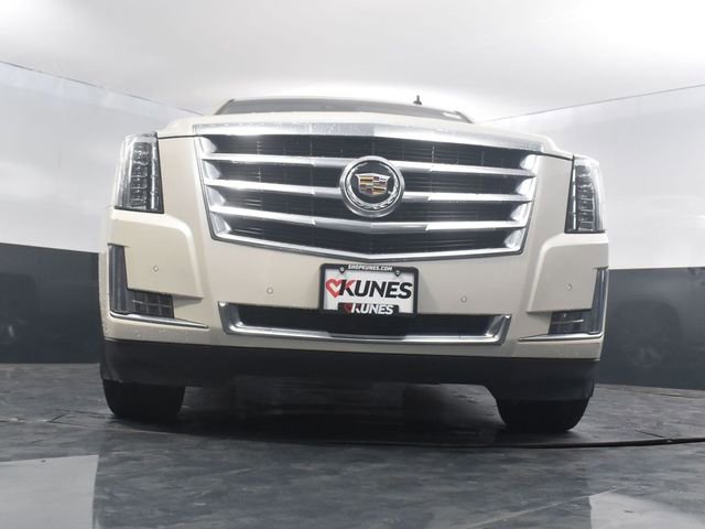Used 2015 Cadillac Escalade ESV Luxury image 52