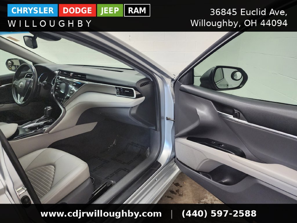 Used 2018 Toyota Camry SE w/ Audio Package FWD image 36