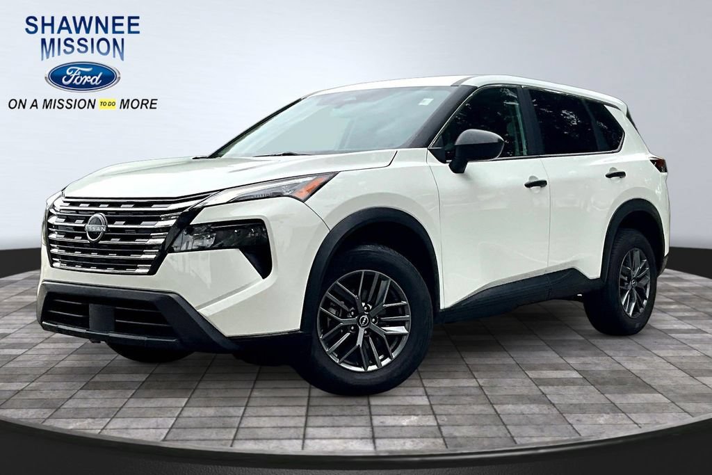 Used 2024 Nissan Rogue S FWD image 1