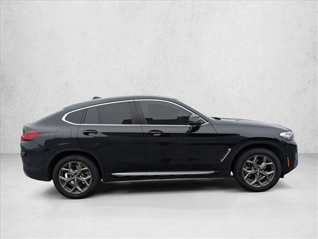 Used 2023 BMW X4 xDrive30i w/ Parking Assistance Package AWD/4WD image 4