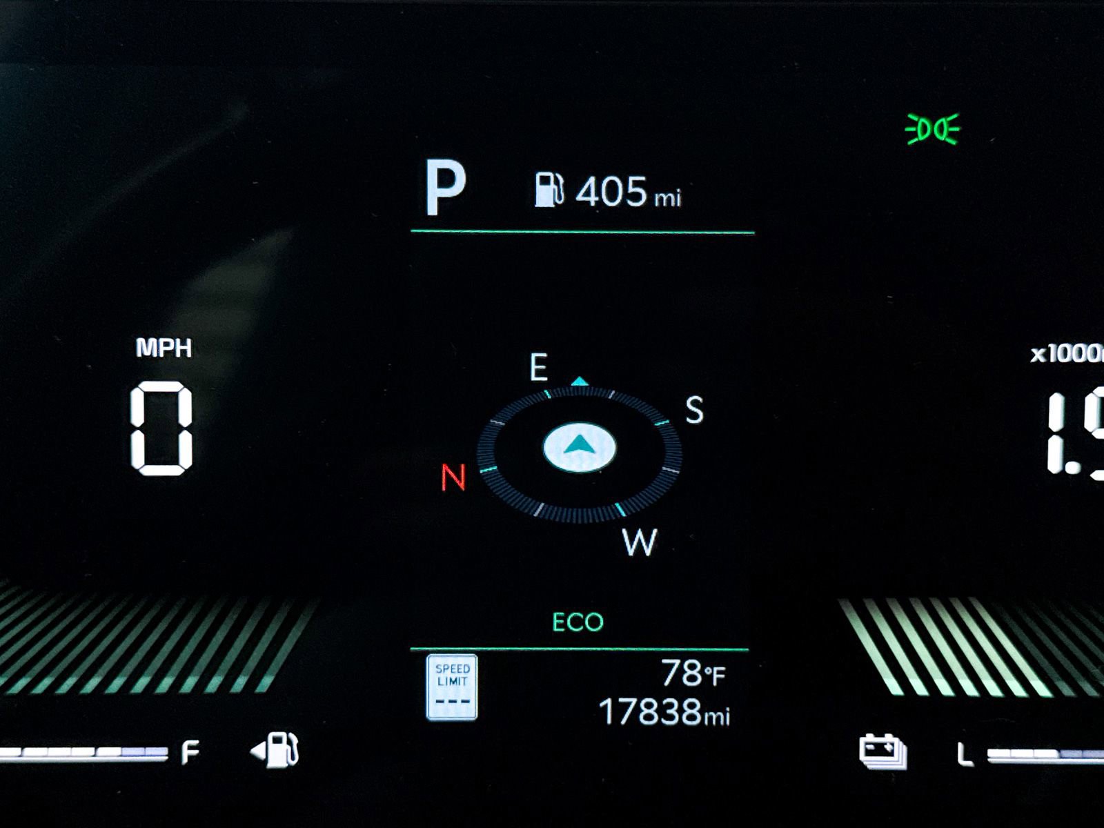 Certified 2025 Kia Carnival EX image 39