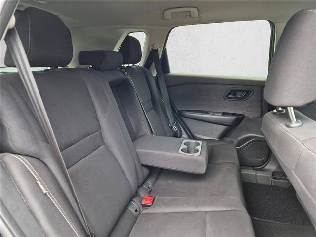 Used 2023 Nissan Rogue S FWD image 18