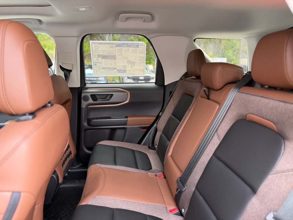 New 2026 Ford Bronco Sport Outer Banks w/ Sasquatch Outer Banks Package AWD/4WD image 6