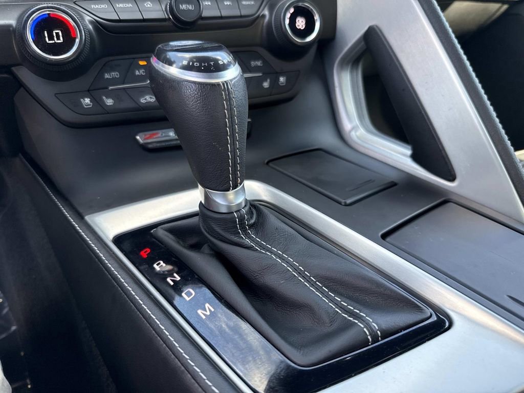 Used 2016 Chevrolet Corvette Z06 w/ 2LZ Preferred Equipment Group image 28