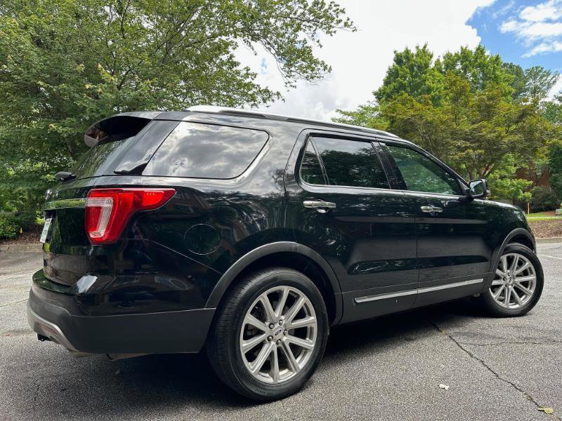 Used 2017 Ford Explorer Limited FWD image 7
