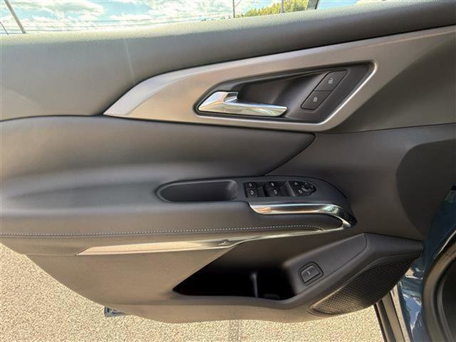 New 2026 Chevrolet Traverse LT w/ Sun and Wheel Package image 12