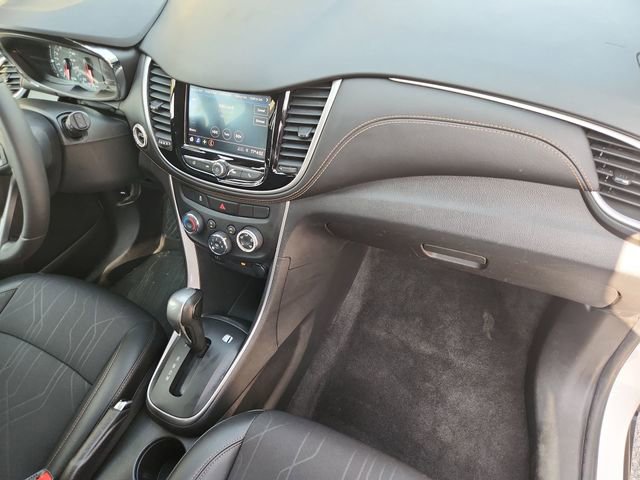 Used 2020 Chevrolet Trax LT w/ LT Convenience Package FWD image 26