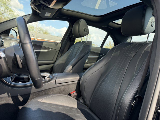 Certified 2019 Mercedes-Benz E 300 4MATIC image 18