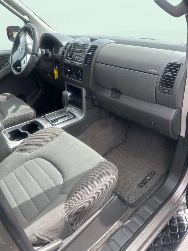 Used 2006 Nissan Pathfinder S AWD/4WD image 8