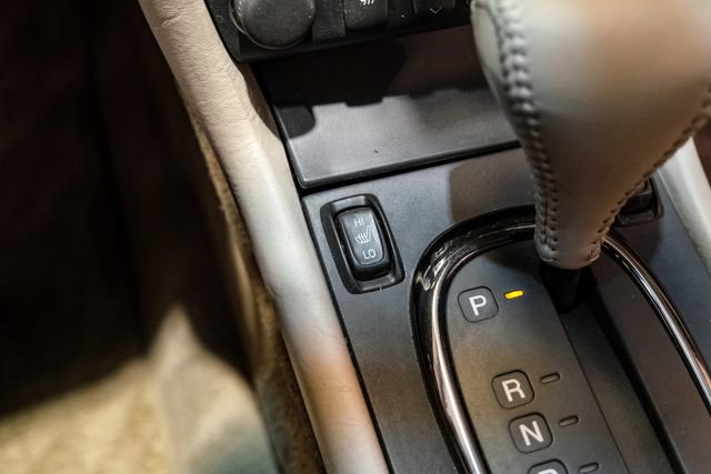 Used 2000 Cadillac Eldorado ESC w/ Comfort/Convenience Pkg FWD image 25