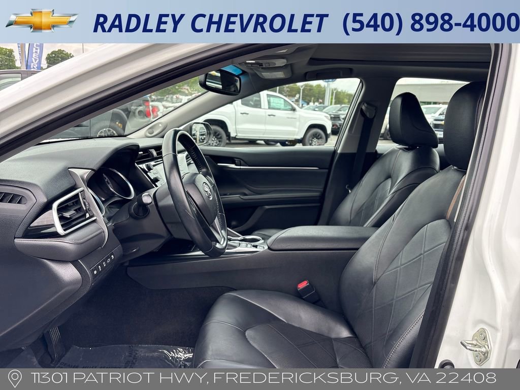 Used 2018 Toyota Camry XLE w/ Driver Assist Package FWD image 3