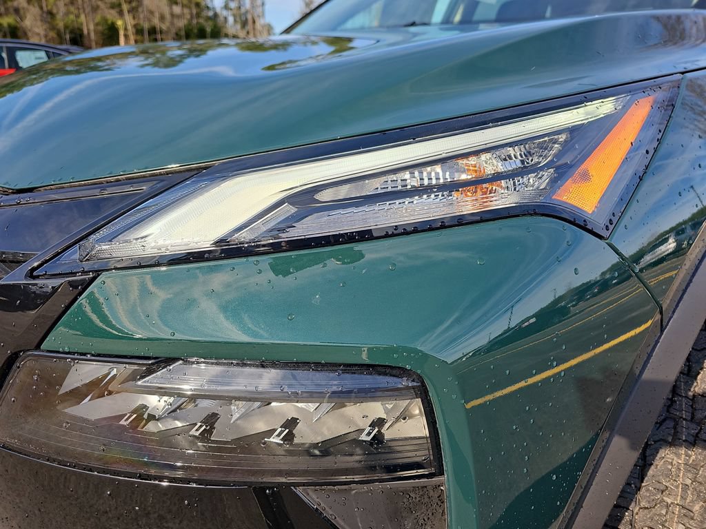 New 2026 Nissan Rogue SV AWD/4WD image 33