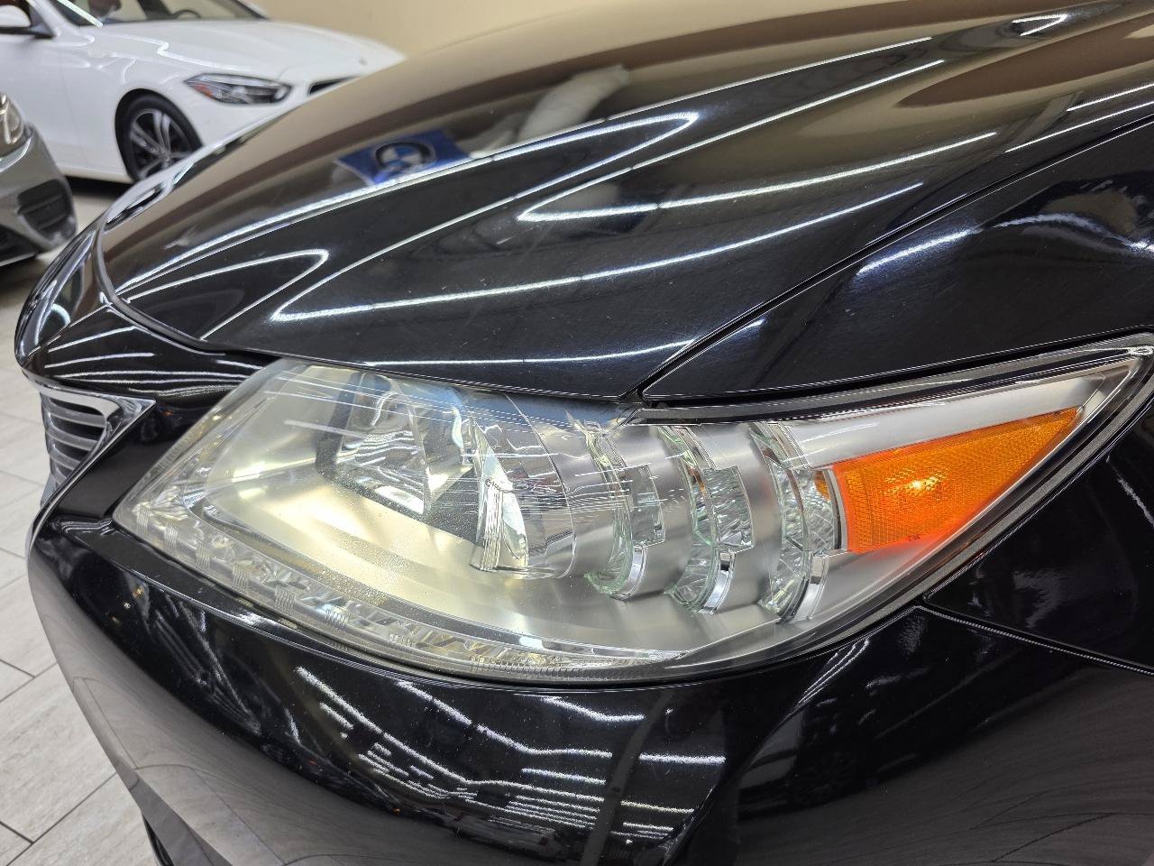 Used 2015 Lexus ES 350 w/ Luxury Package FWD image 10