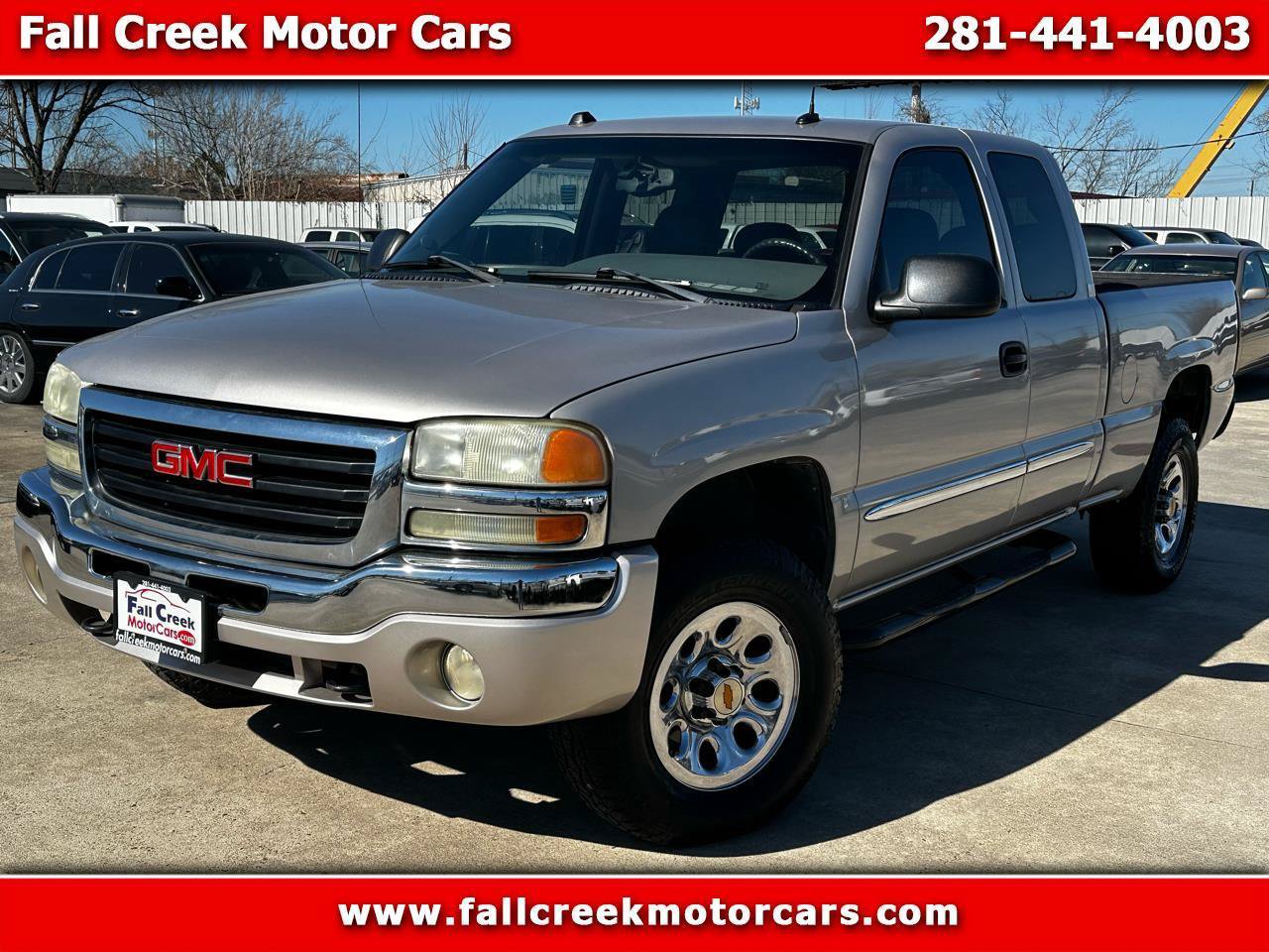 Used 2004 GMC Sierra 1500 SLE w/ Safe And Sound Package RWD image 1