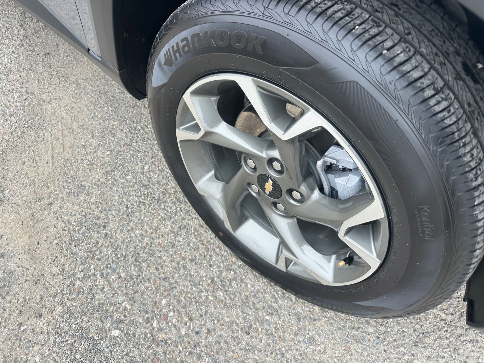 Used 2025 Chevrolet Trax LT image 31