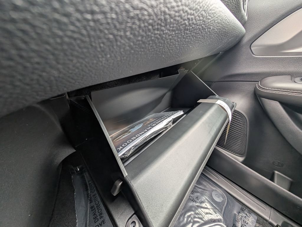 New 2026 Chrysler Pacifica Select image 29