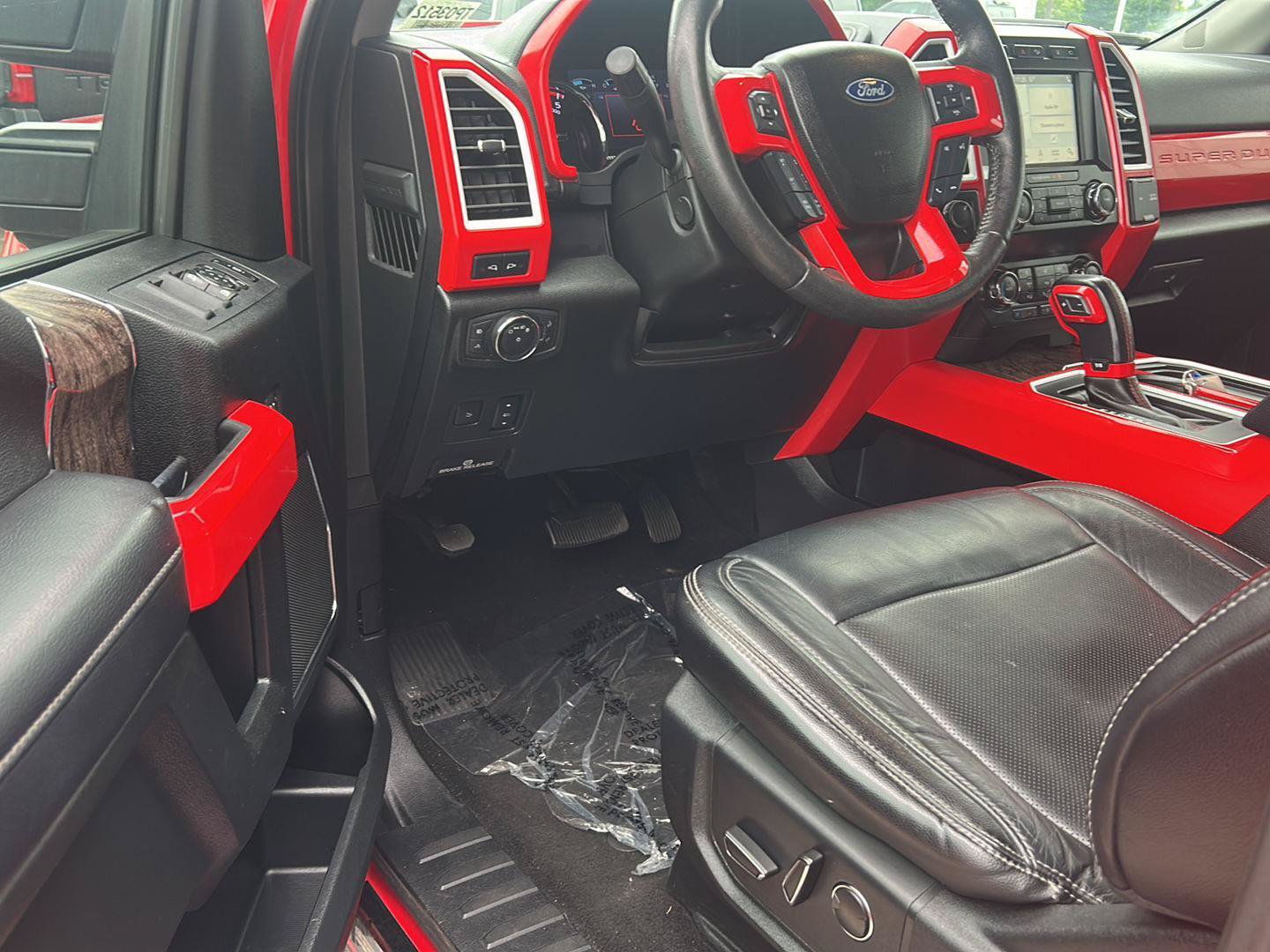 Used 2019 Ford F250 Lariat w/ Lariat Ultimate Package AWD/4WD image 8
