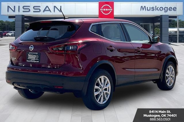 Used 2022 Nissan Rogue Sport S FWD image 5