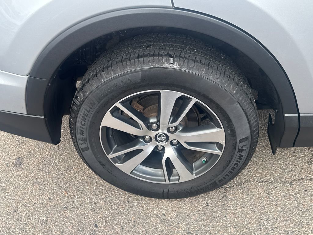 Used 2017 Toyota RAV4 XLE w/ Premium Special Value Package image 43