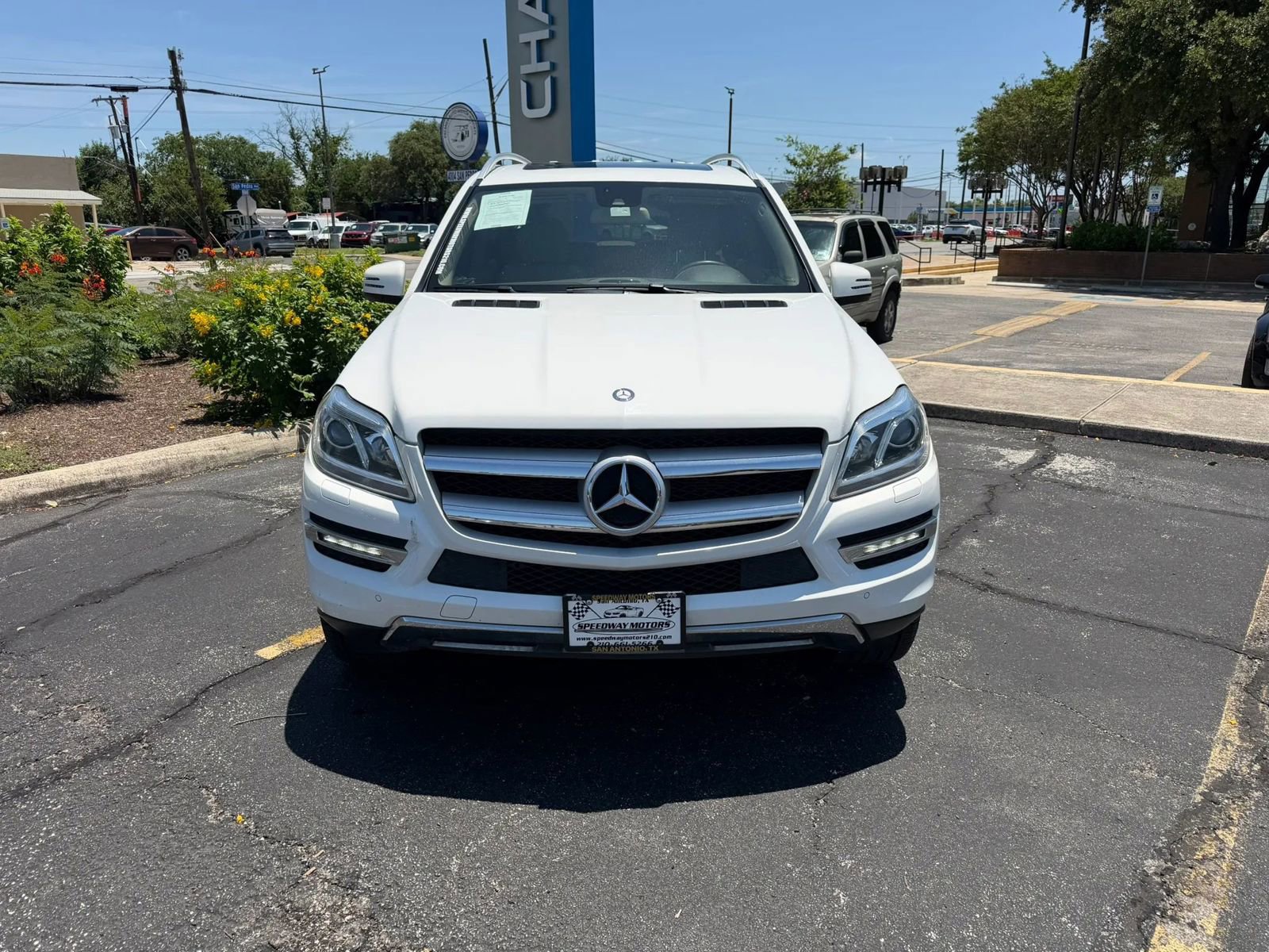 Used 2016 Mercedes-Benz GL 450 4MATIC image 11