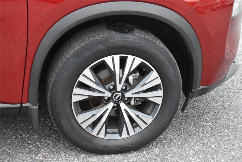 Used 2023 Nissan Rogue SV w/ SV Premium B Package AWD/4WD image 3