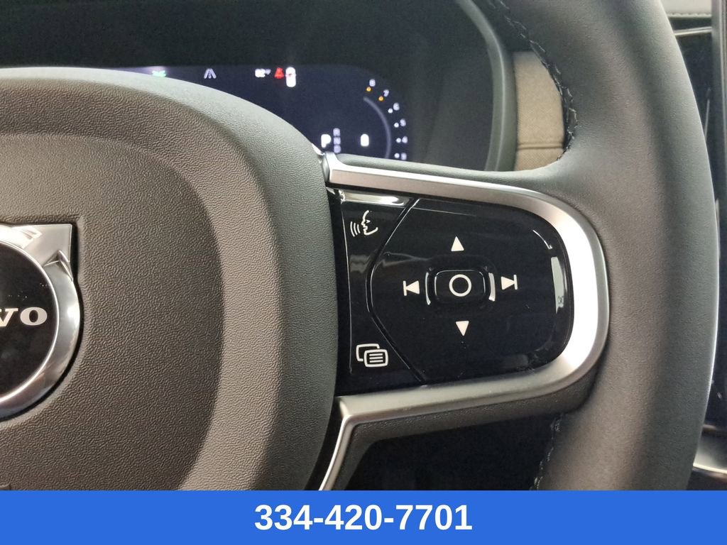 New 2026 Volvo XC90 B5 Plus image 27