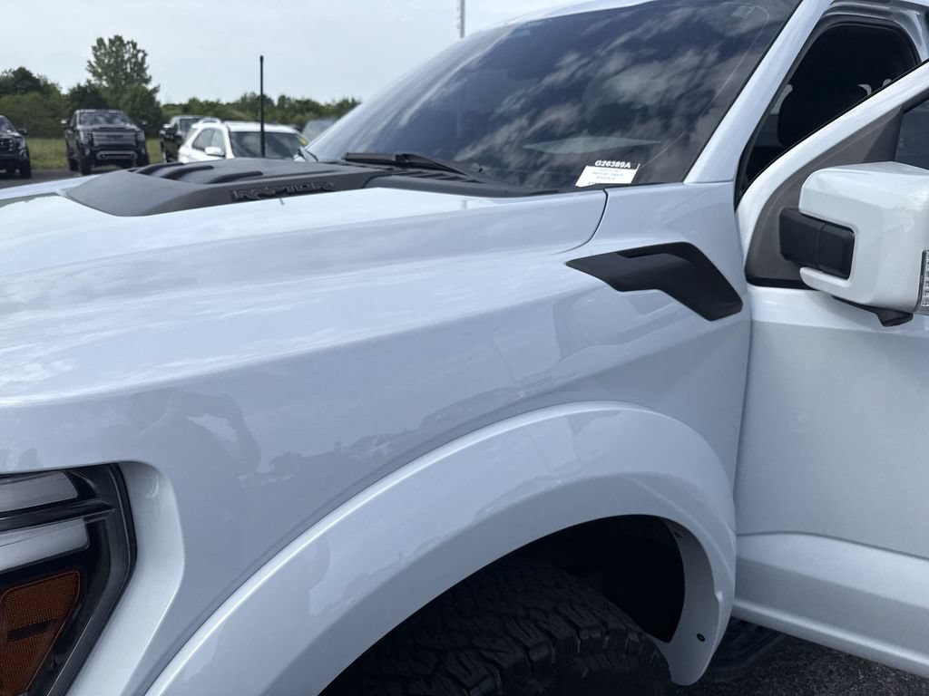 Used 2025 Ford F150 Raptor AWD/4WD image 37