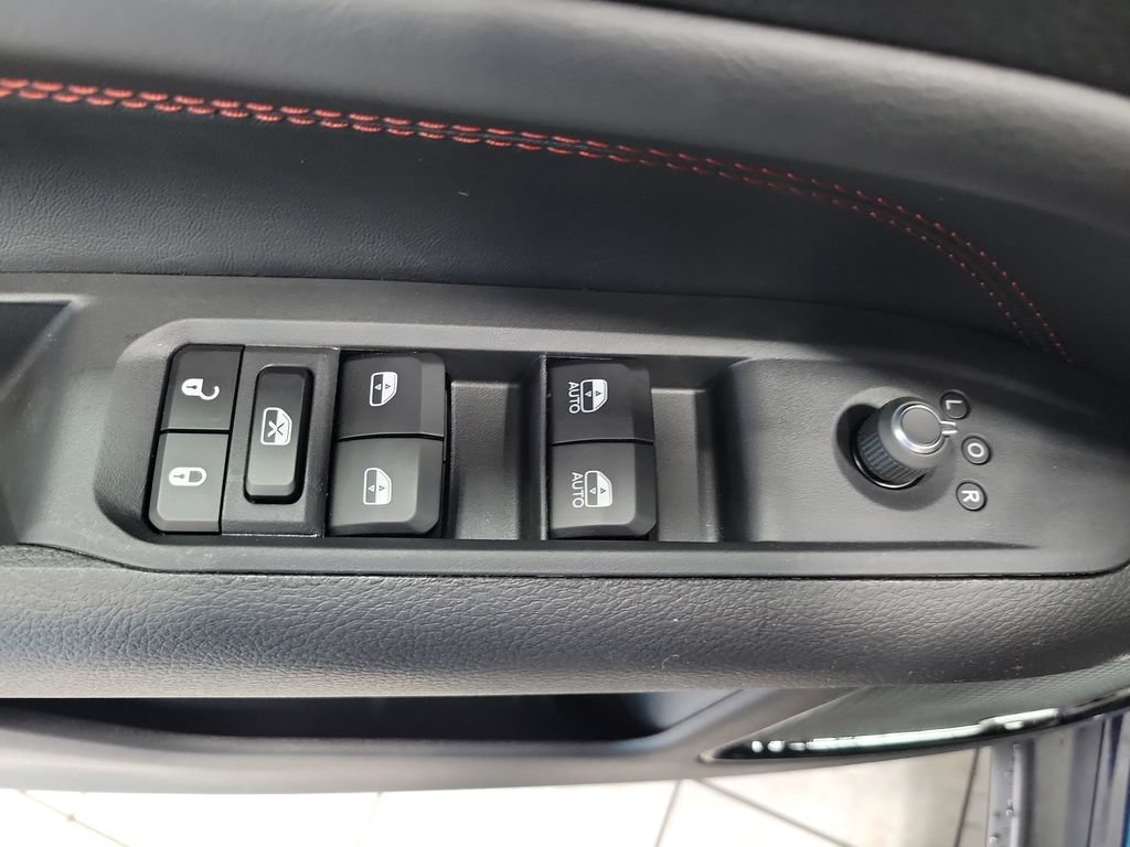 New 2026 Jeep Compass Trailhawk w/ Sun, Sound & Navigation Group AWD/4WD image 22