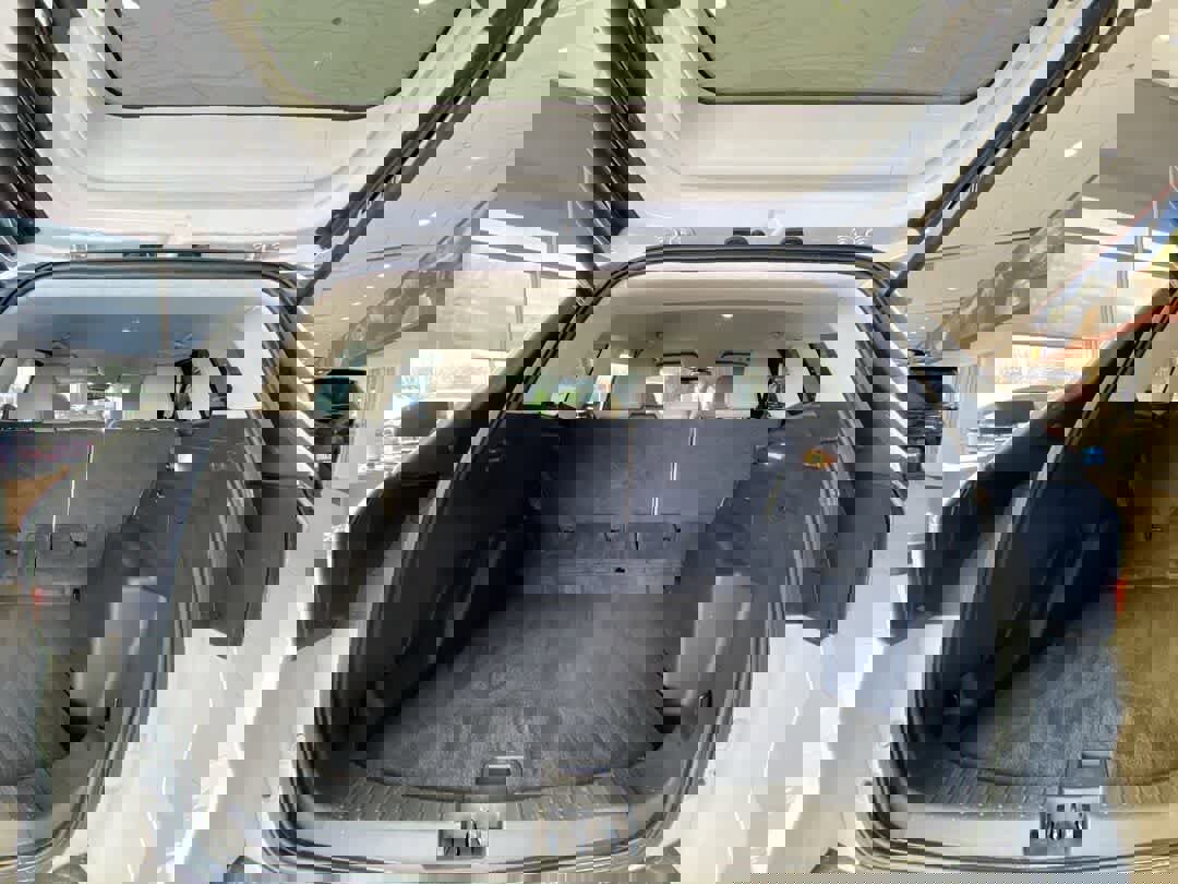 Used 2018 Ford Escape SEL w/ Ford Safe & Smart Package image 26