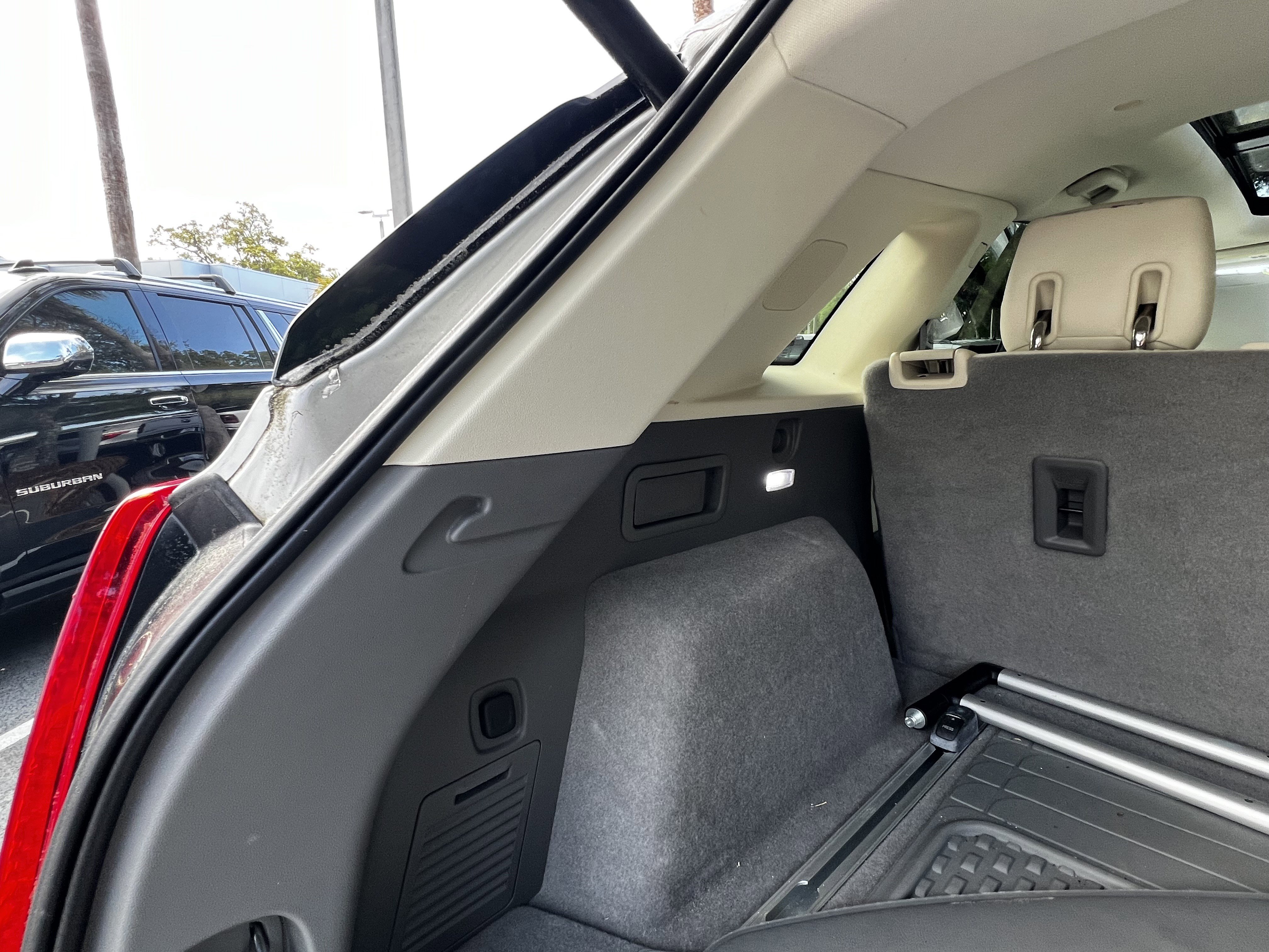 Used 2017 Cadillac XT5 Luxury w/ Driver Awareness Package FWD image 50