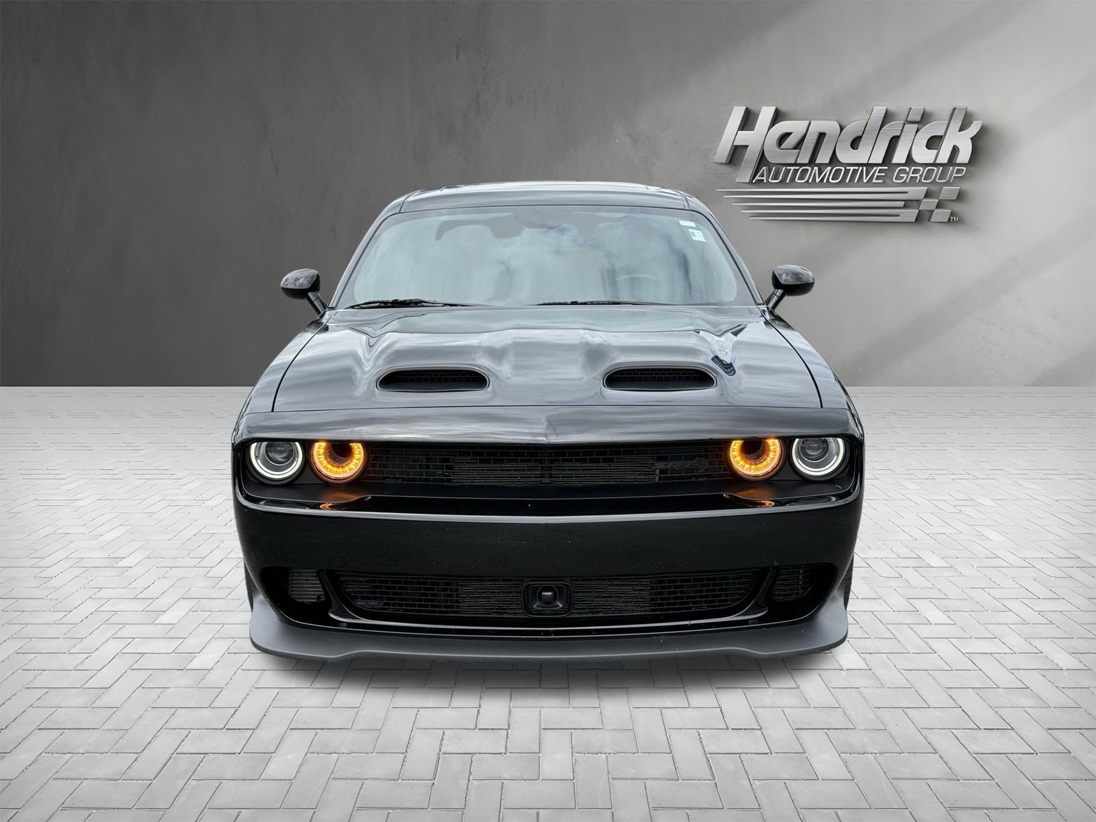 Used 2023 Dodge Challenger SRT Hellcat w/ Driver Convenience Group RWD image 3