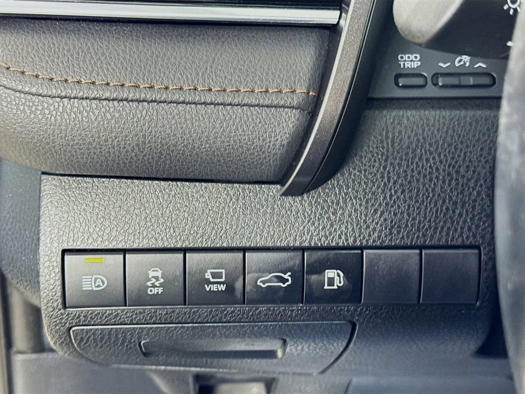 Used 2018 Toyota Camry XLE w/ Audio Package FWD image 12