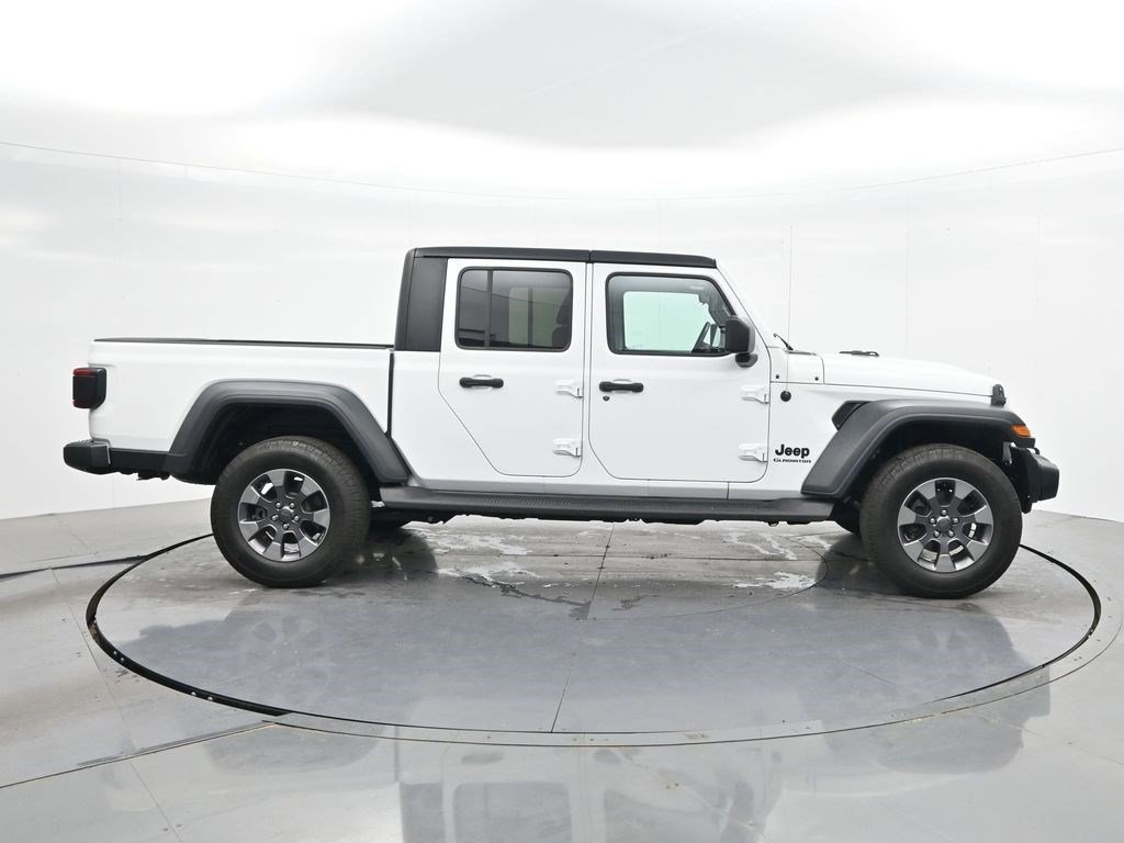 Used 2020 Jeep Gladiator Sport w/ Quick Order Package 24S AWD/4WD image 4