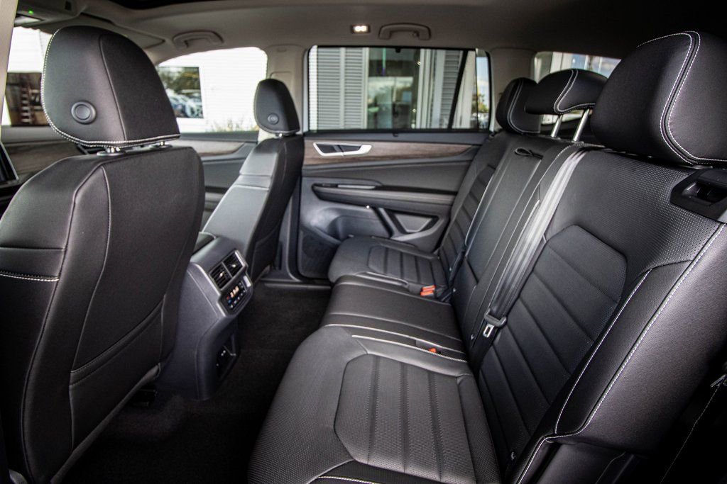 New 2026 Volkswagen Atlas SEL image 47