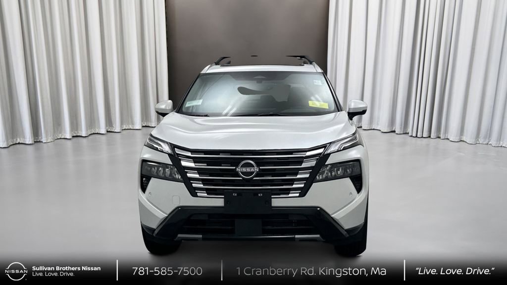 New 2026 Nissan Rogue Platinum image 2