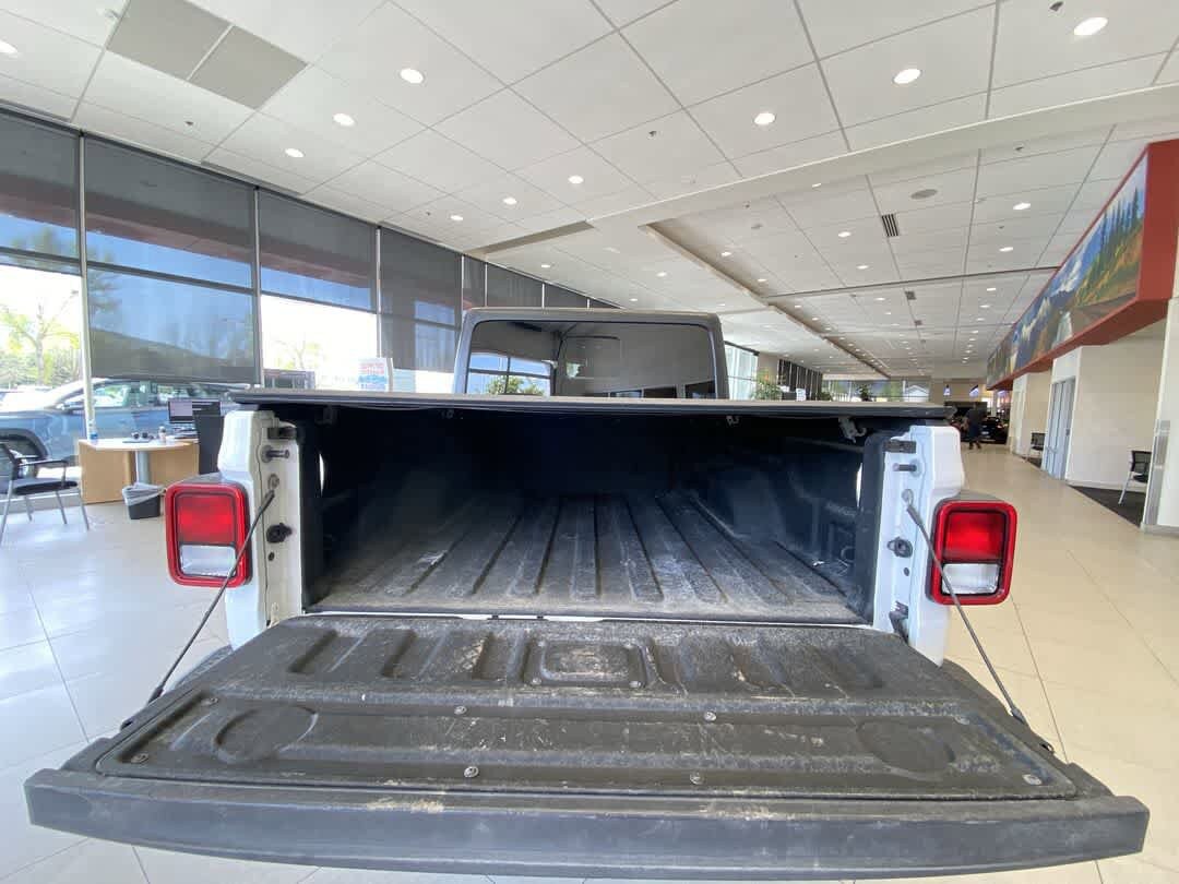 Used 2020 Jeep Gladiator Sport w/ Quick Order Package 24S AWD/4WD image 25