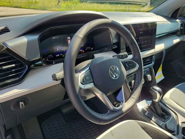 New 2025 Volkswagen Taos S image 6