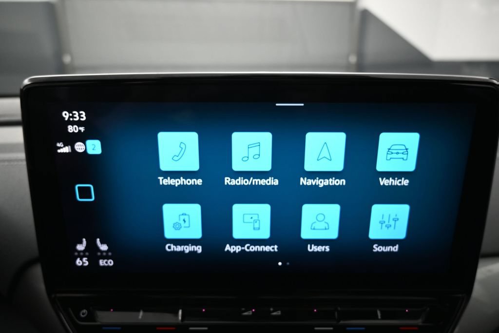 Used 2023 Volkswagen ID.4 S RWD image 11