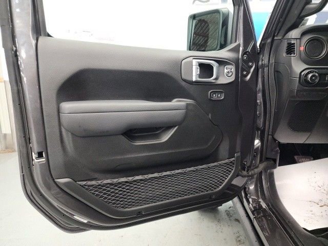 New 2025 Jeep Wrangler Unlimited Rubicon AWD/4WD image 10