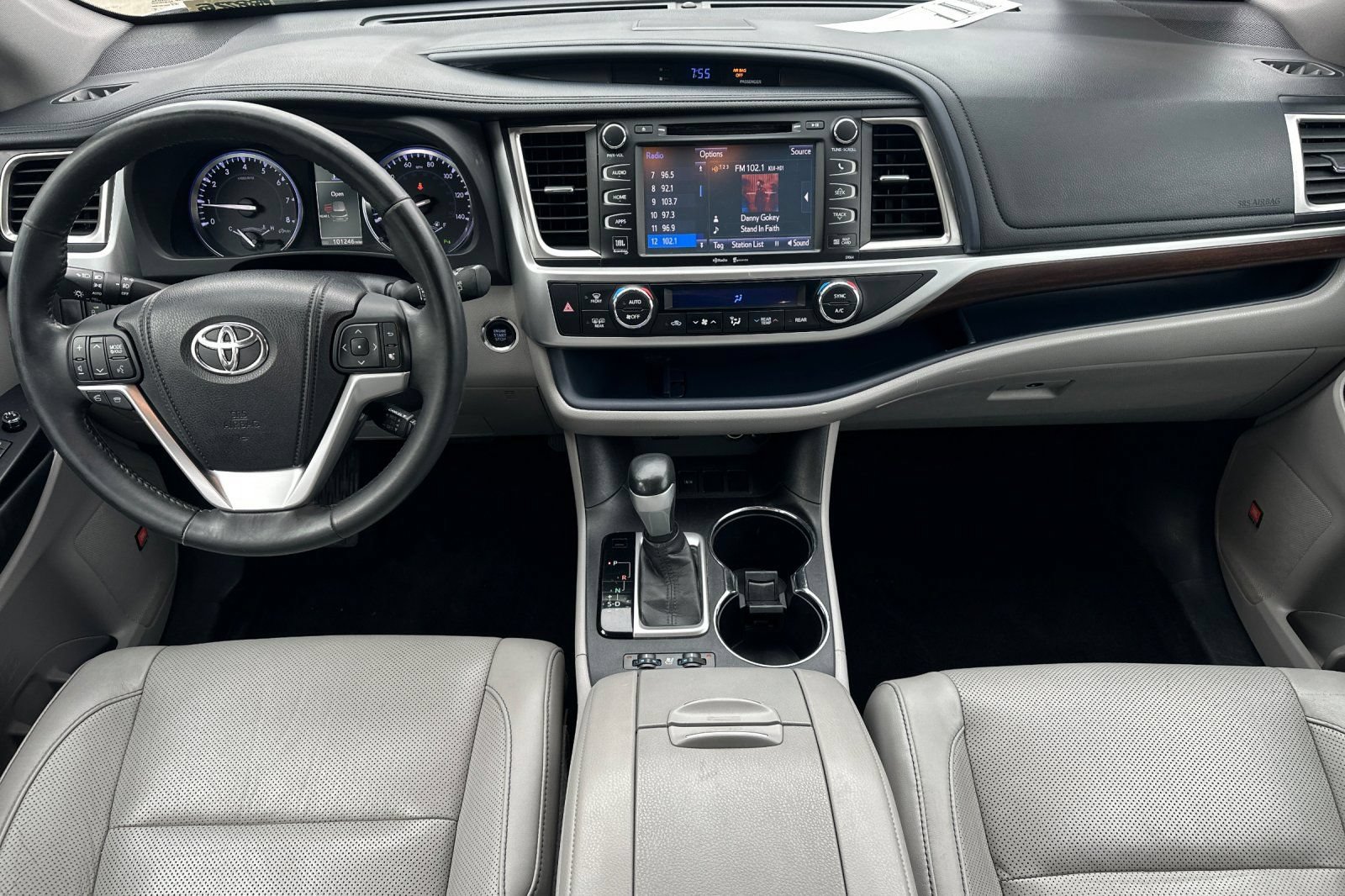 Used 2015 Toyota Highlander Limited FWD image 12