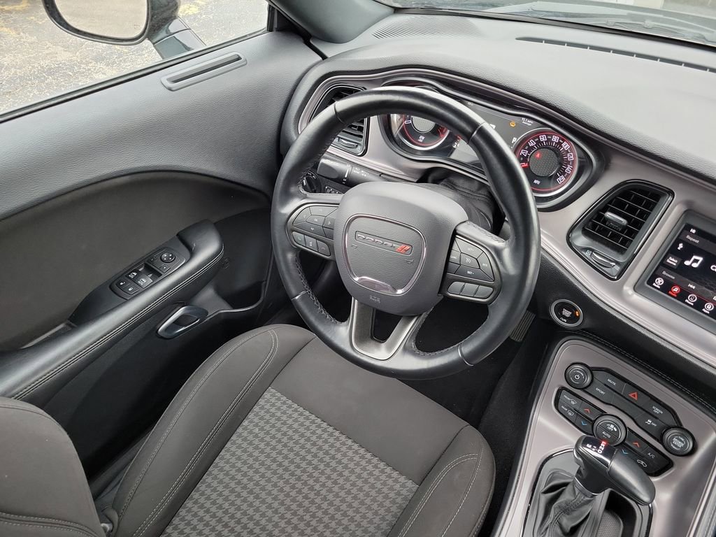 Used 2023 Dodge Challenger SXT image 12
