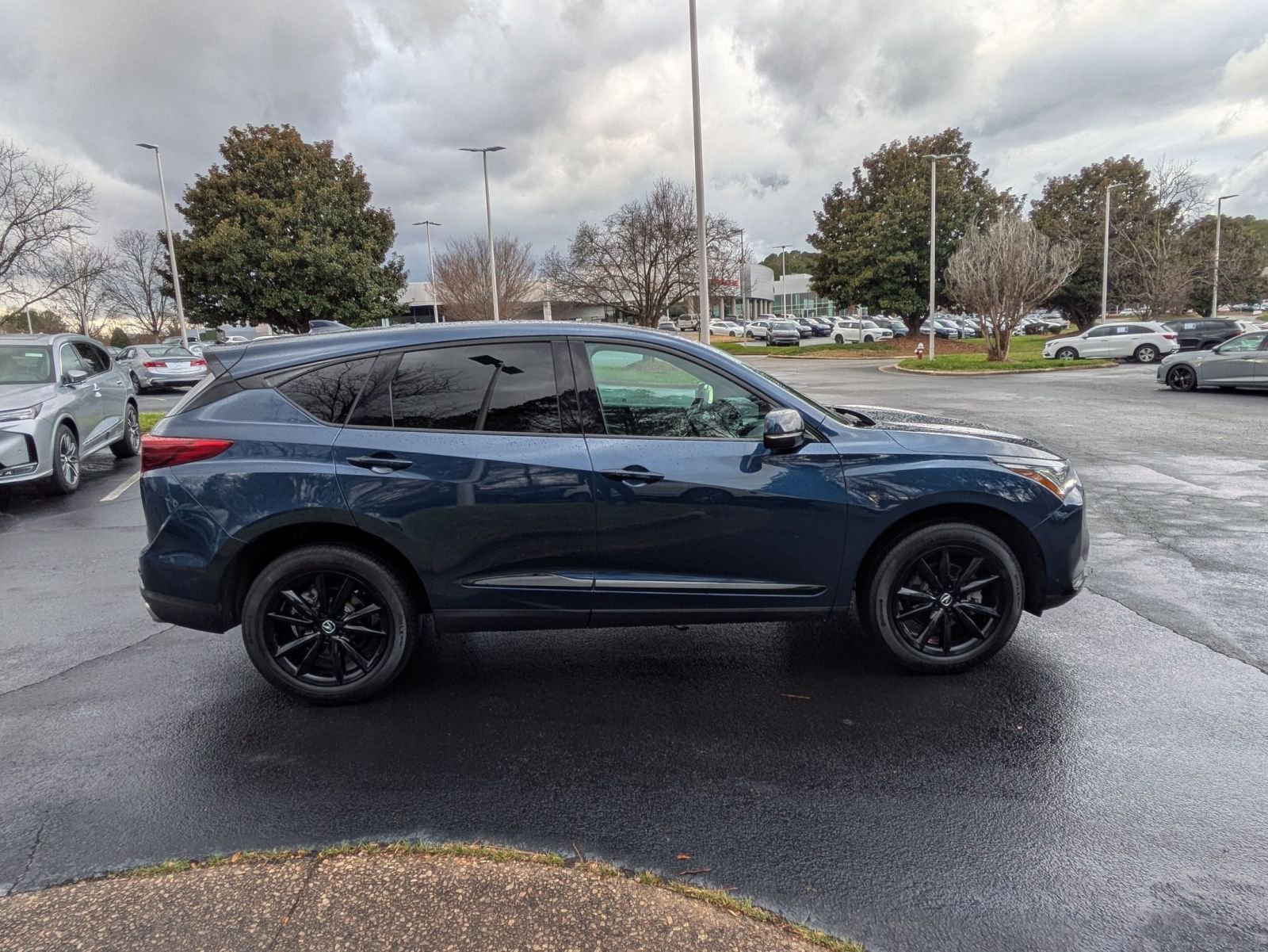 Certified 2025 Acura RDX SH-AWD image 4