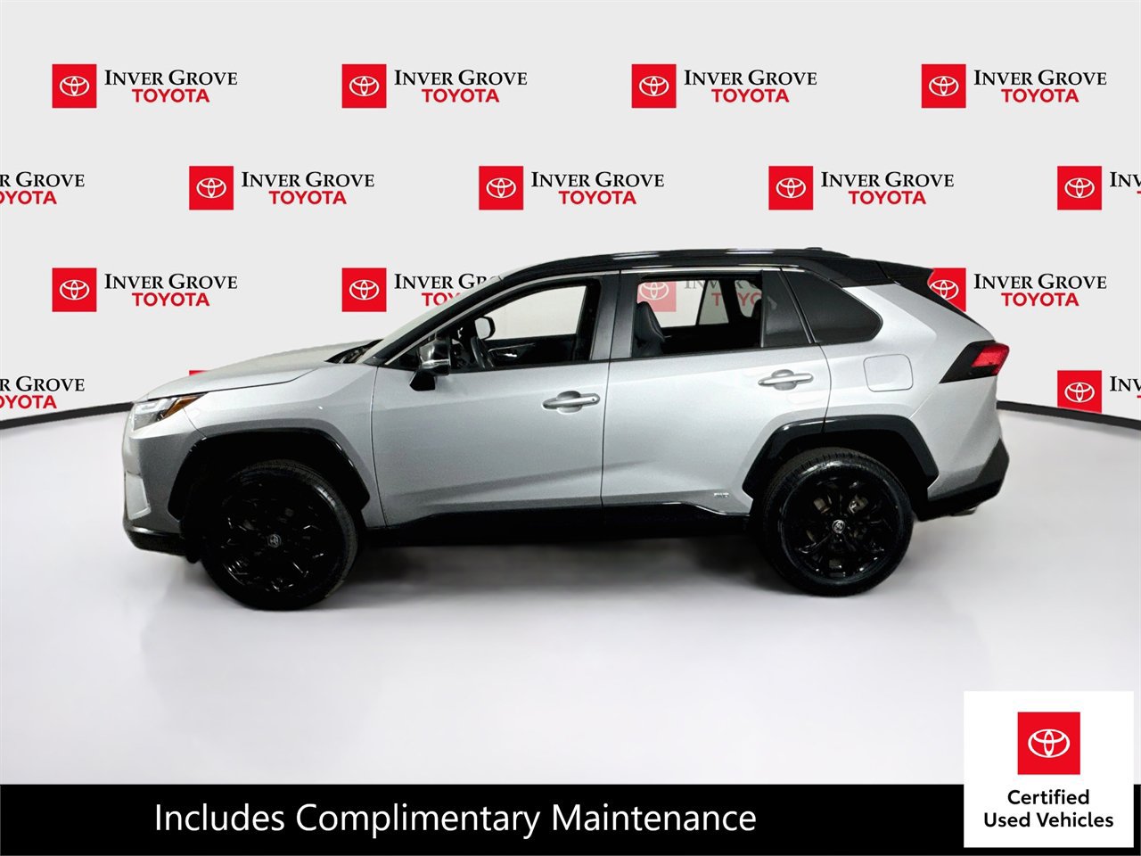 Certified 2024 Toyota RAV4 XSE AWD/4WD image 8