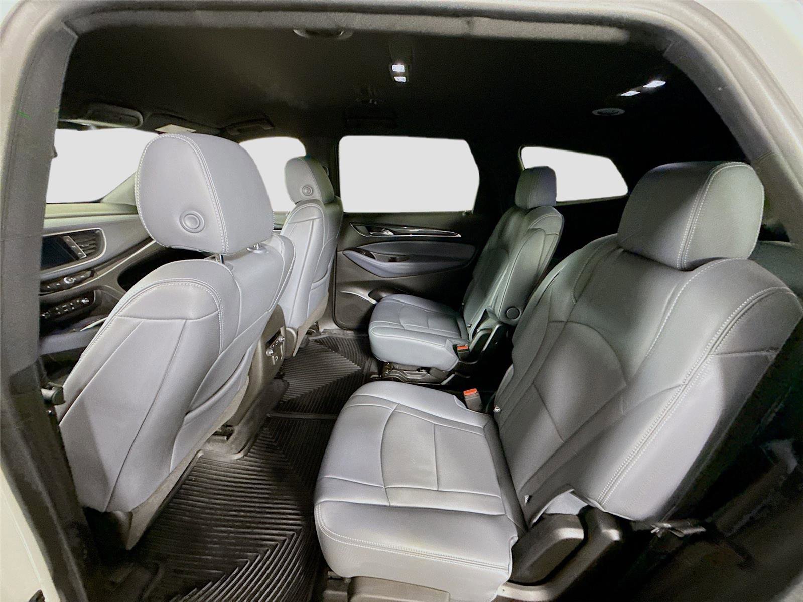 Used 2023 Buick Enclave Essence image 16