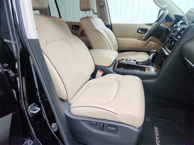 Used 2024 Nissan Armada SL w/ Captain's Chairs Package image 41