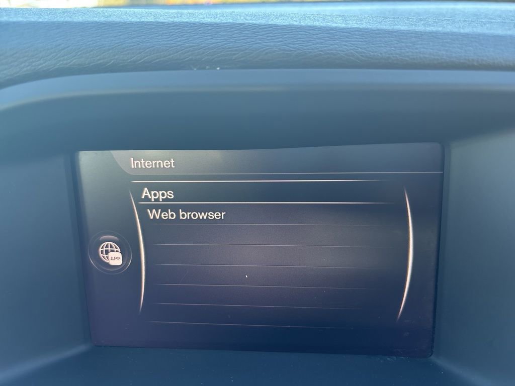 Used 2018 Volvo V60 T5 Dynamic w/ Vision Package image 38