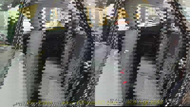 Used 2015 Ford Fiesta S image 19