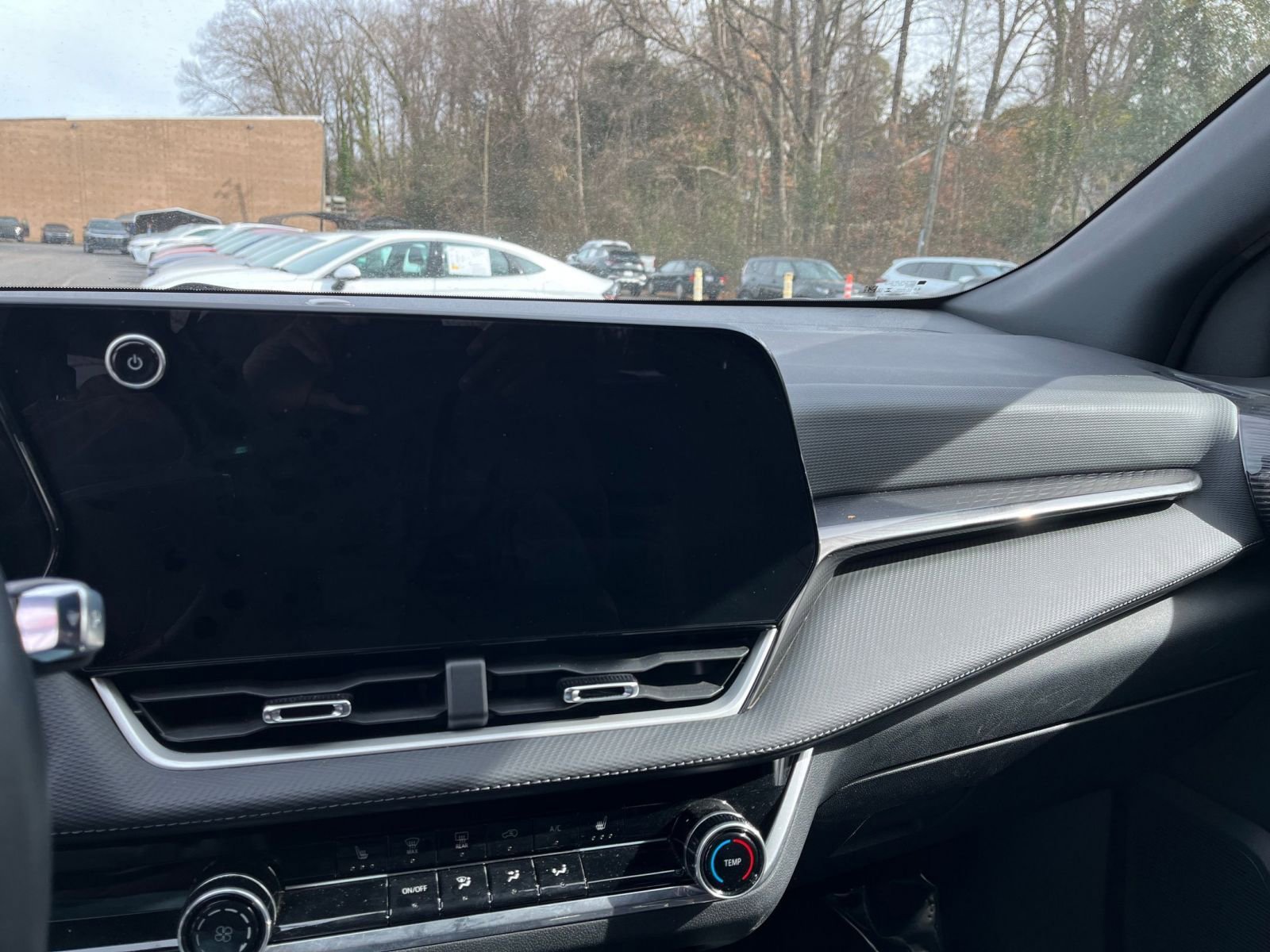 Used 2025 Chevrolet Equinox LT image 17