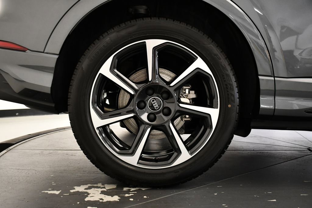 Used 2025 Audi Q3 2.0T Premium Plus w/ Premium Plus Package image 16